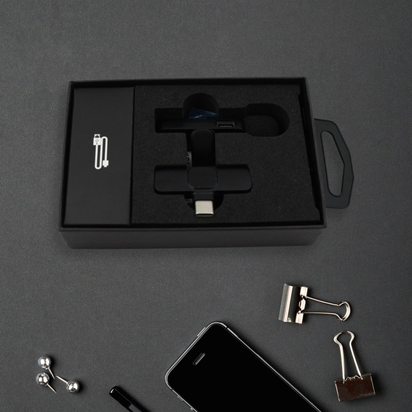 Intelligent Noise Cancelling Live Streaming Clip on Microphone for Type-C & for iPhone with Charging Mini Wireless Lapel Collar Microphone (MKK-X66)