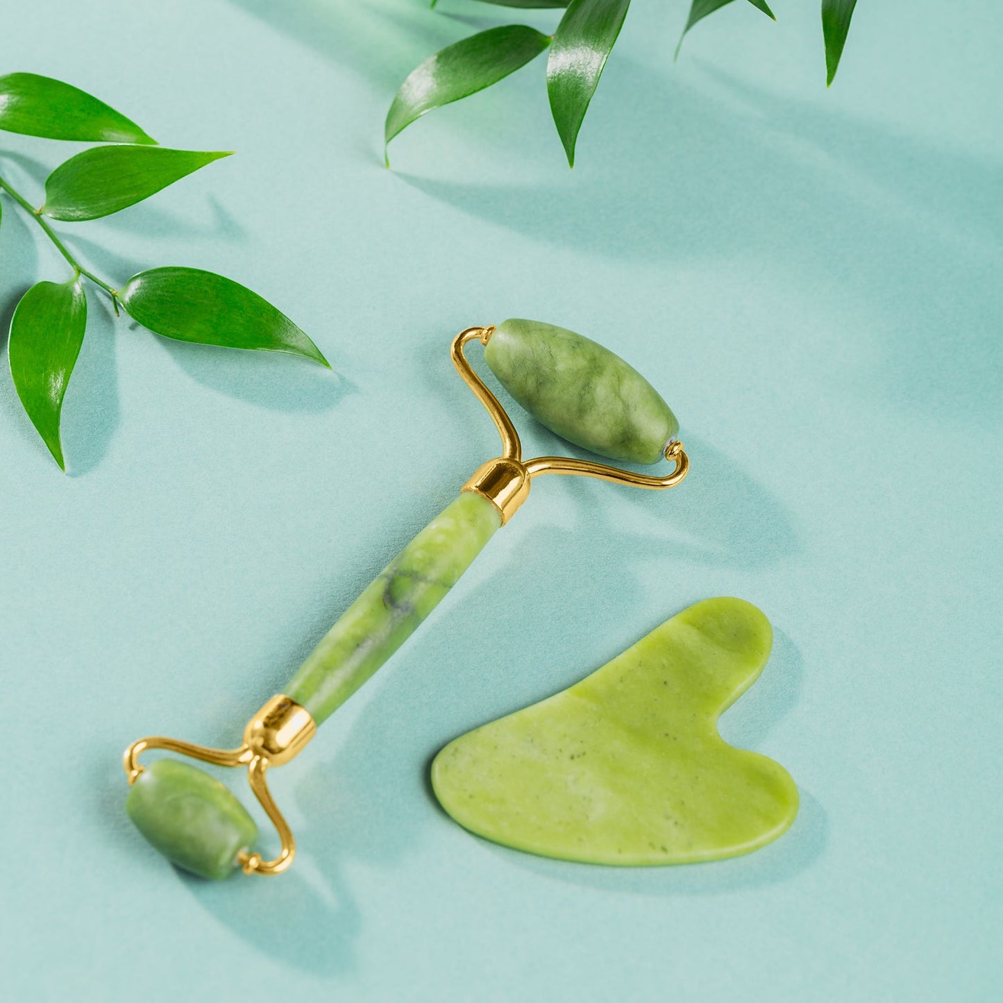 Gua Sha Stone and Anti Aging Jade Roller Massager (X641)