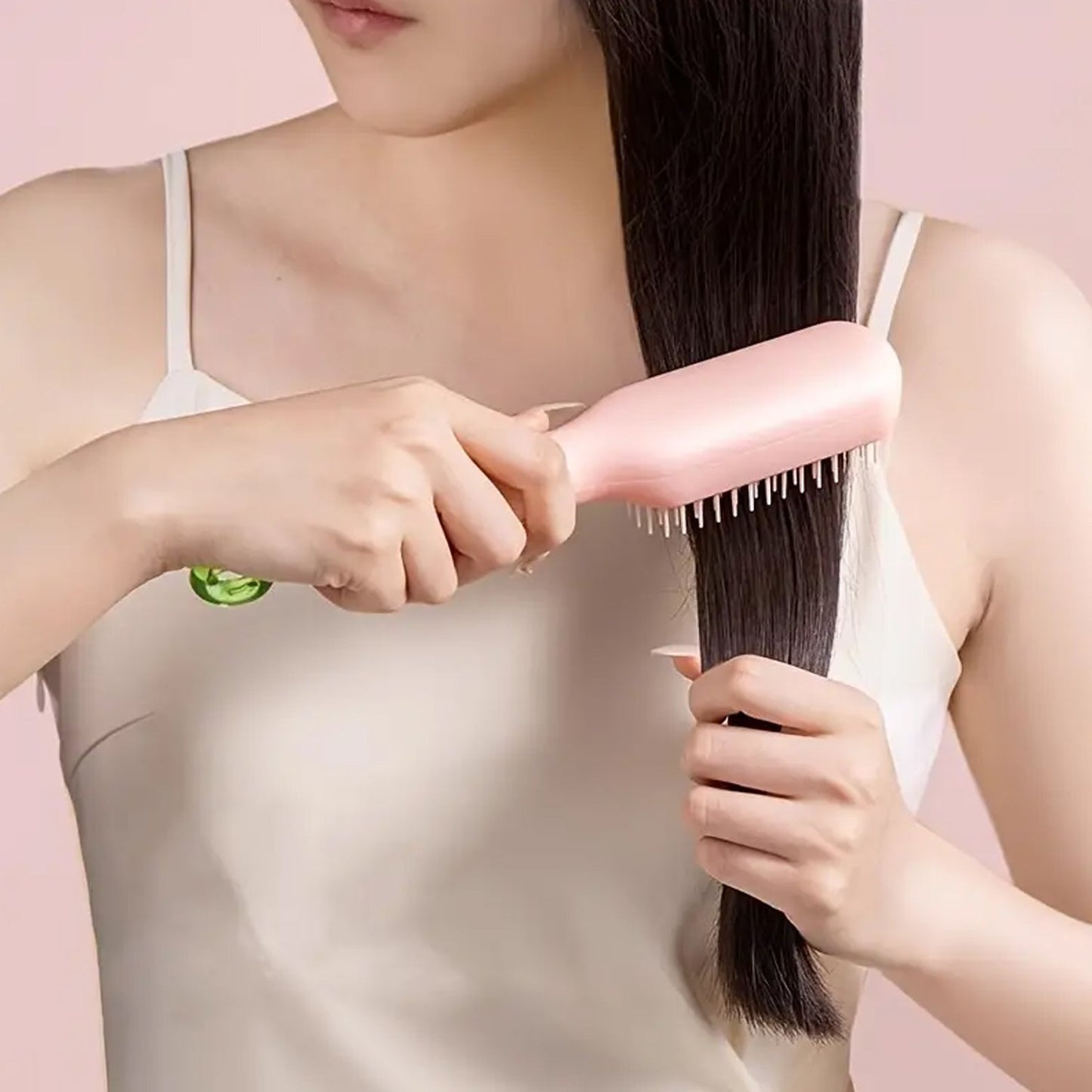 ONE PULL CLEAN SCALABLE HAIR SELF CLEANING HAIRBRUSH (1PC) (X545)