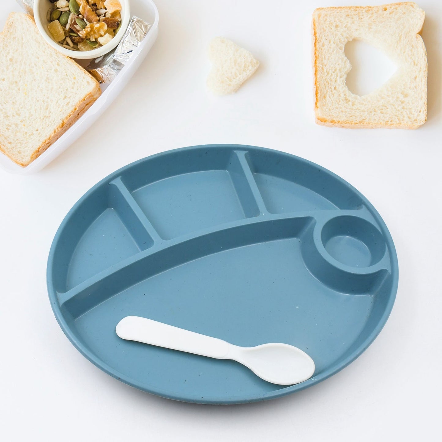 Plastic Food Plates / Biodegradable 5 Compartment Plate With Spoon for Food Snacks / Nuts / Desserts Plates for Kids, Reusable Plates for Outdoor, Camping, BPA-free (1 Pc)