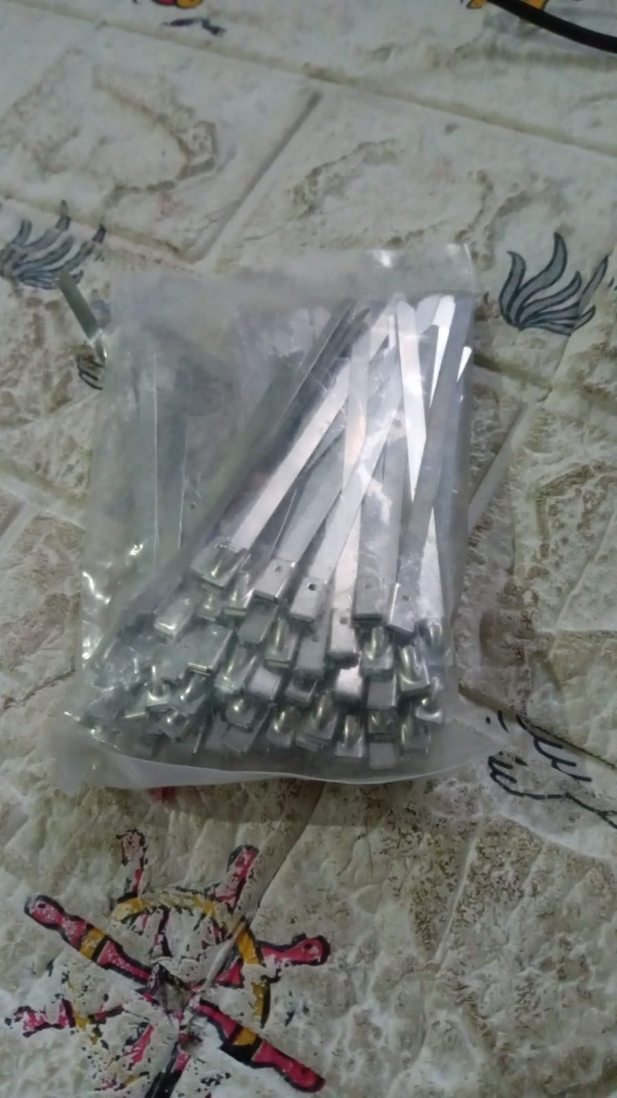 Stainless Steel Cable TIE Used for Solar, Industrial and Home Improvement Multipurpose HIGH Strength, Self-Locking Zip Ties, Multi-purpose Tie, Portable Rustproof 100Pcs Wide Application Zip Tie Set for Building (4.6x100MM / 100 pcs Set)