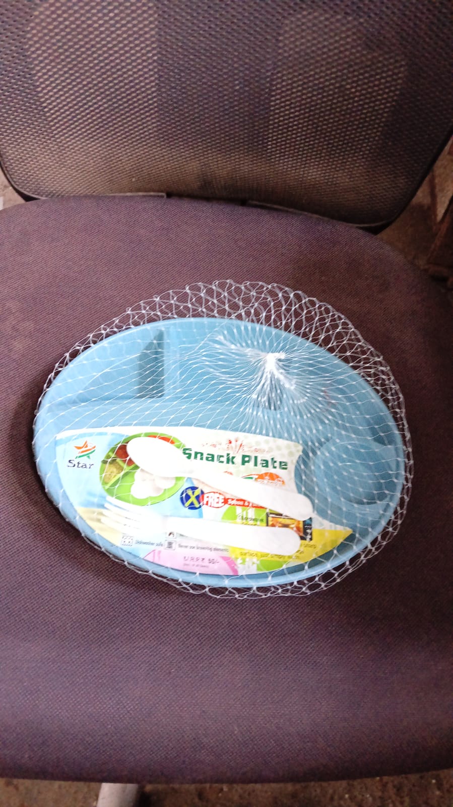 Plastic Food Plates / Biodegradable 5 Compartment Plate With Spoon for Food Snacks / Nuts / Desserts Plates for Kids, Reusable Plates for Outdoor, Camping, BPA-free (1 Pc)