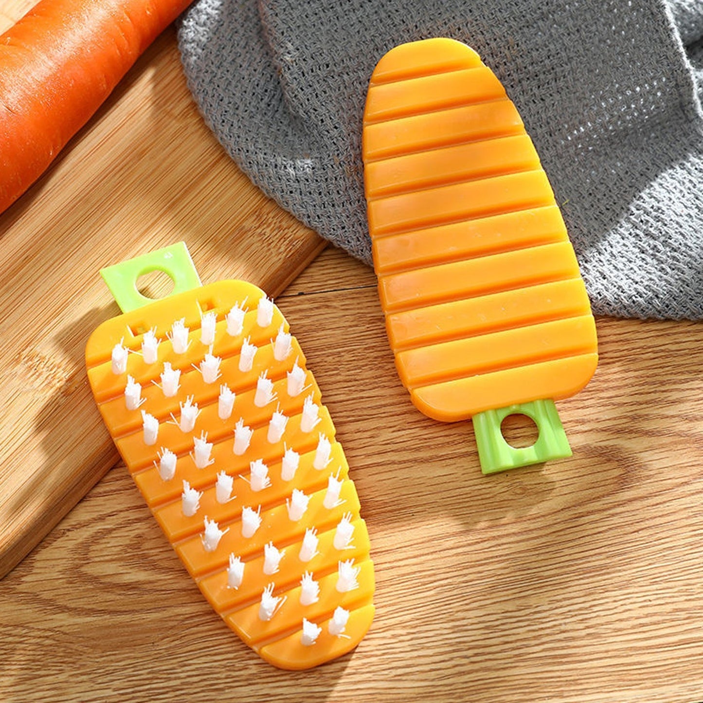 Vegetable Scrubbing Brush, Vegetable Scrubber Carrot Shape Vegetable Brush (X391)
