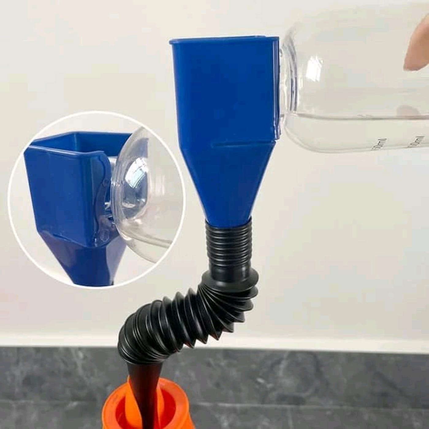 FLEXIBLE PLASTIC OIL FUNNEL (1PC) (YS+X147)