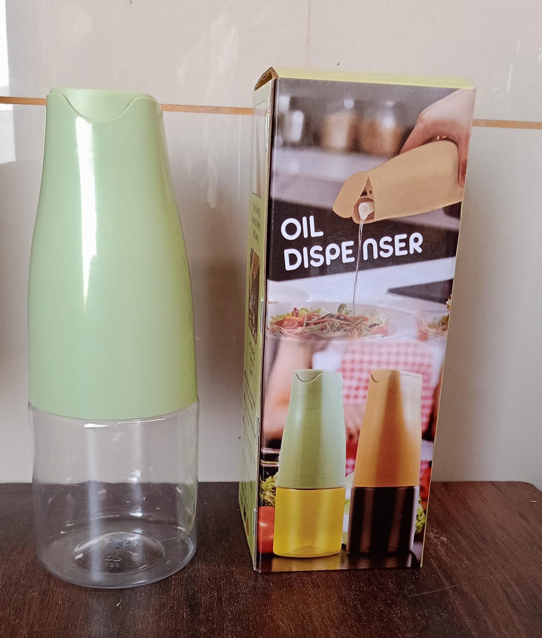 Oil Dispenser, 500ml Cooking Oil Dispensing Cruets, Oil Bottle with Automatic Open Lid, (500 ML) (X331)