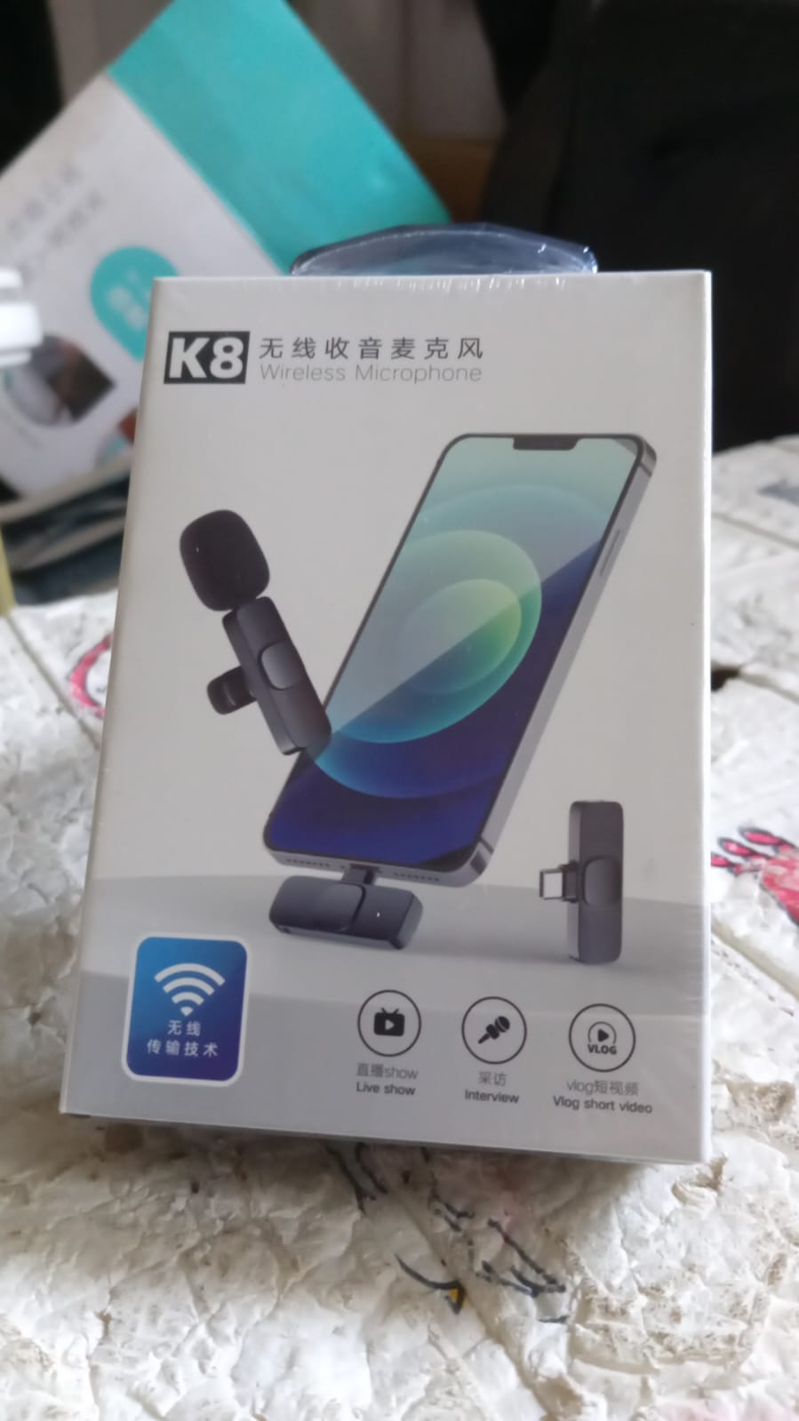 Intelligent Noise Cancelling Live Streaming Clip on Microphone for Type-C & for iPhone with Charging Mini Wireless Lapel Collar Microphone (MKK-X66)