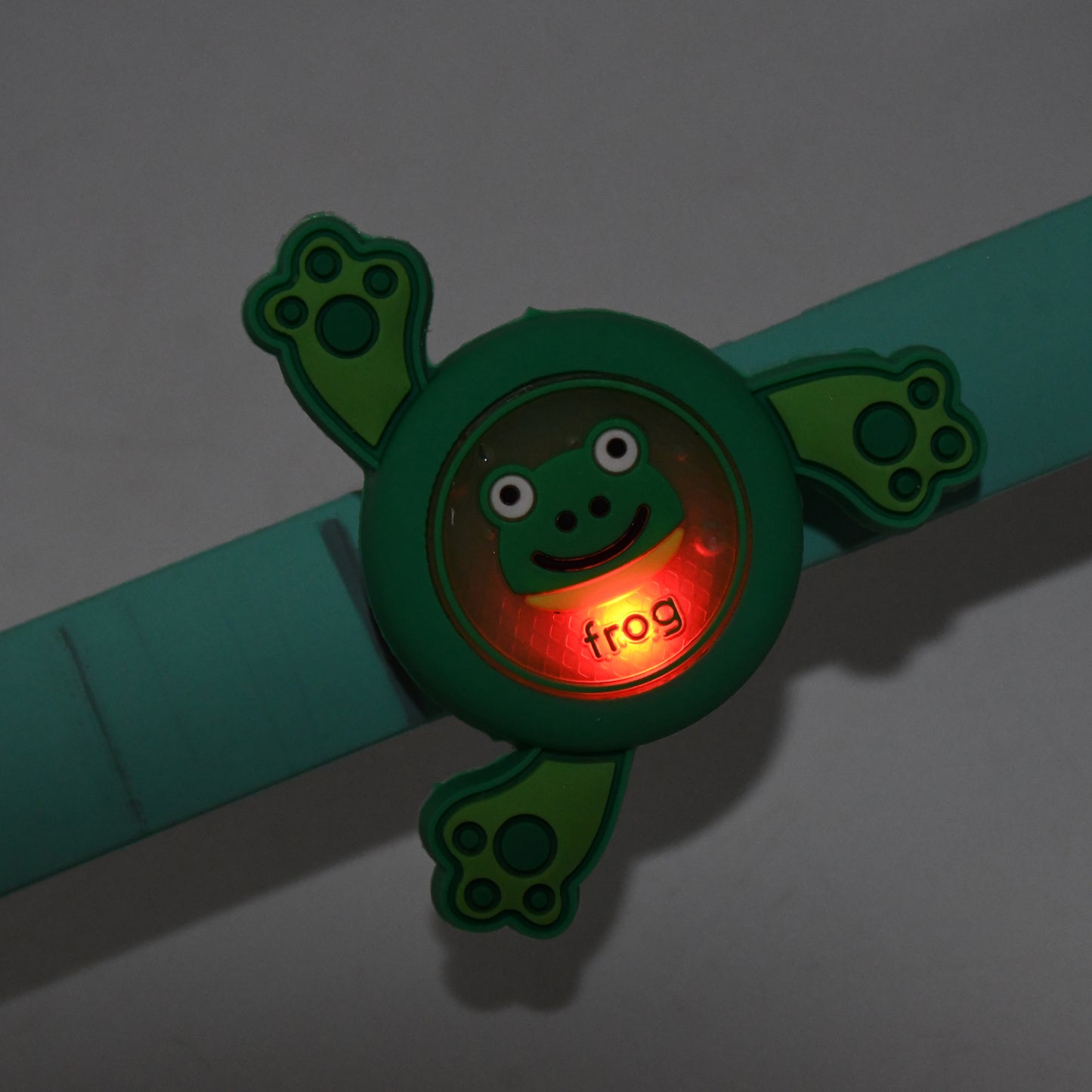 Led Light Spinning Slap Kids Cartoon Bracelet Wrist Band (1 Pc) (X7006)