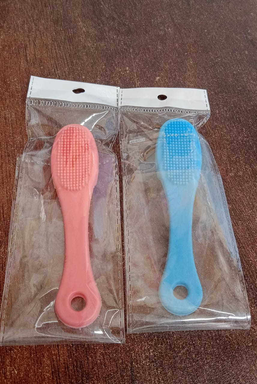 Silicone Makeup cleaning tool, finger wash Face Scrubber Facial Cleansing Brush (1 Pc / Mix Color) (X664)