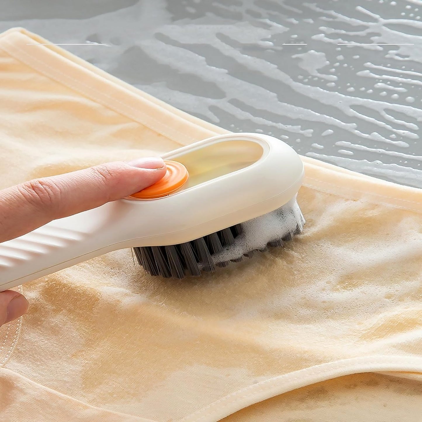 Liquid Shoe Brush For Shoe Clothes (1 Pc) (X1086)